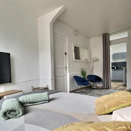 Le Guyencourt Centre Apartment *
